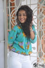 Seerat Kapoor at Run Raja Run Movie Press Meet